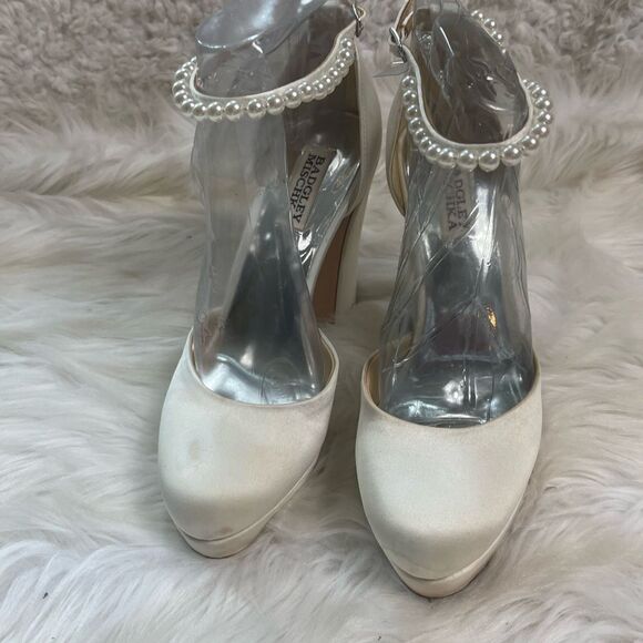 Badgley Mischka Felixa satin fabric white ankle pearl strap platform heels SZ8 - Picture 3 of 13